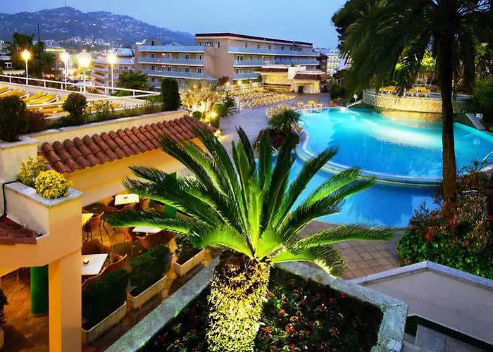 Apartahotel Guitart 3*